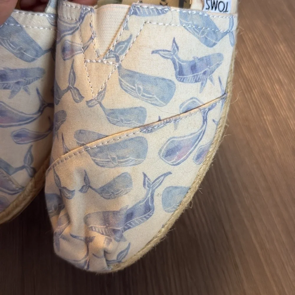 Toms Oceana Classic Multi Watercolor Whale Canvas Espadrilles Slip Ons 11